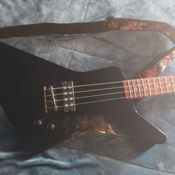 Dean Metalman Bass