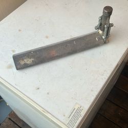 Corner Bead, Toll
