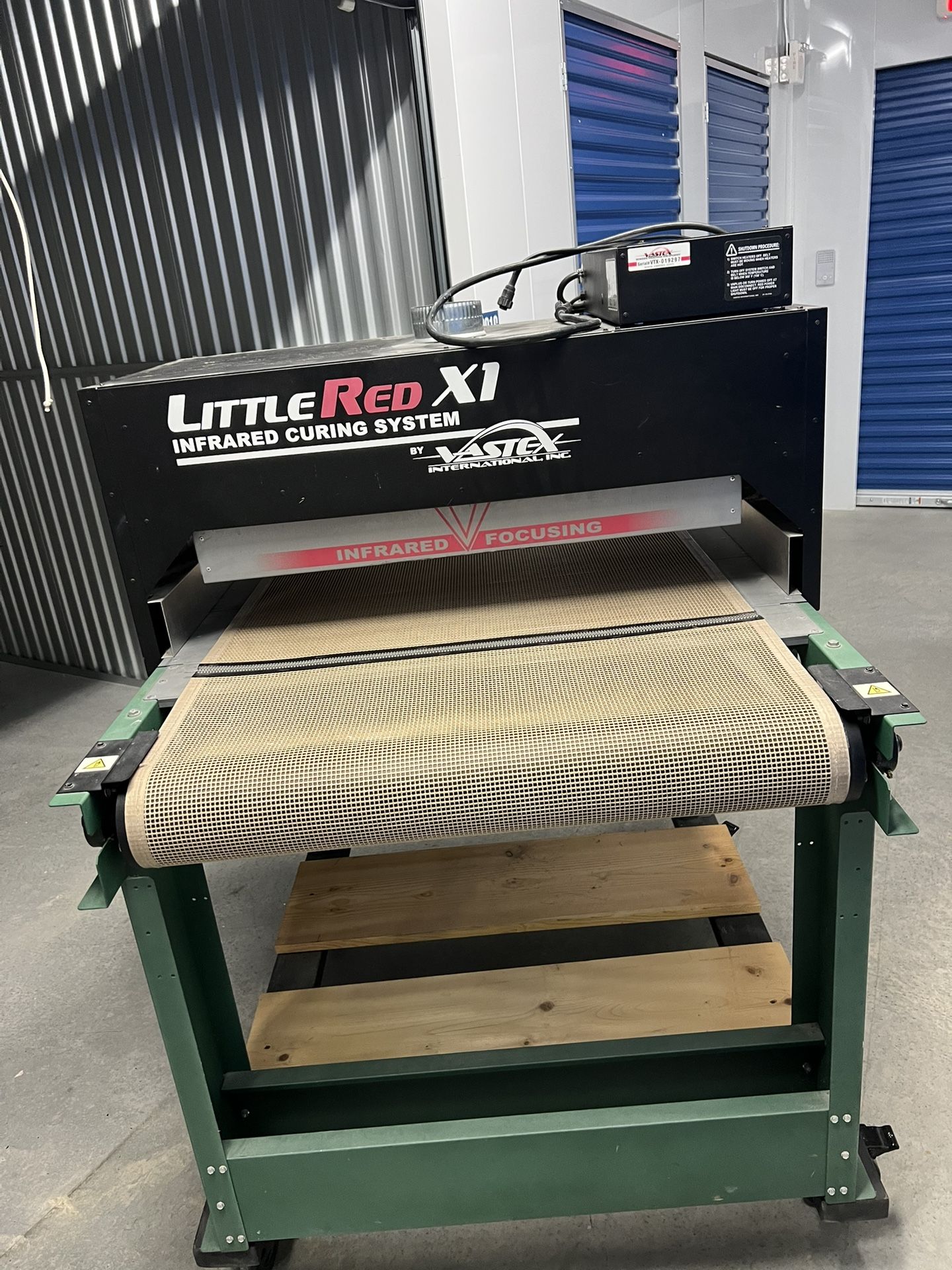 Vastex LittleRed X1-30 Conveyor Dryer – 240V w/ Heavy-Duty Rolling Base