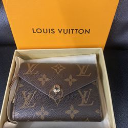 Louis Vuitton Monogram, Fashion Wallet