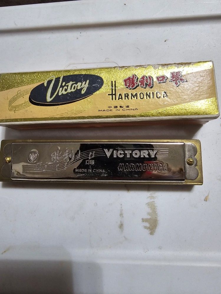 Victoria Harmonica