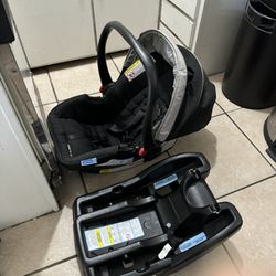 Graco Used Baby Car Seat Base With Stroller 