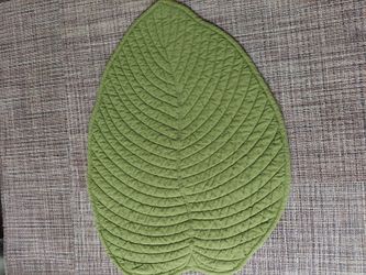 Quilted Leaf placemats set 4