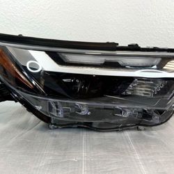 2022 - 2024 TOYOTA RAV4 RH HEADLIGHT OEM