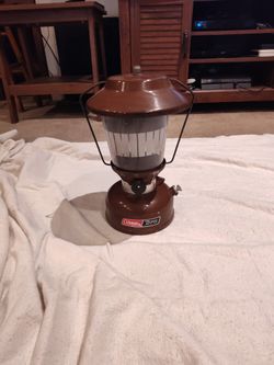 Coleman Lantern Model 275 With Original Glass 