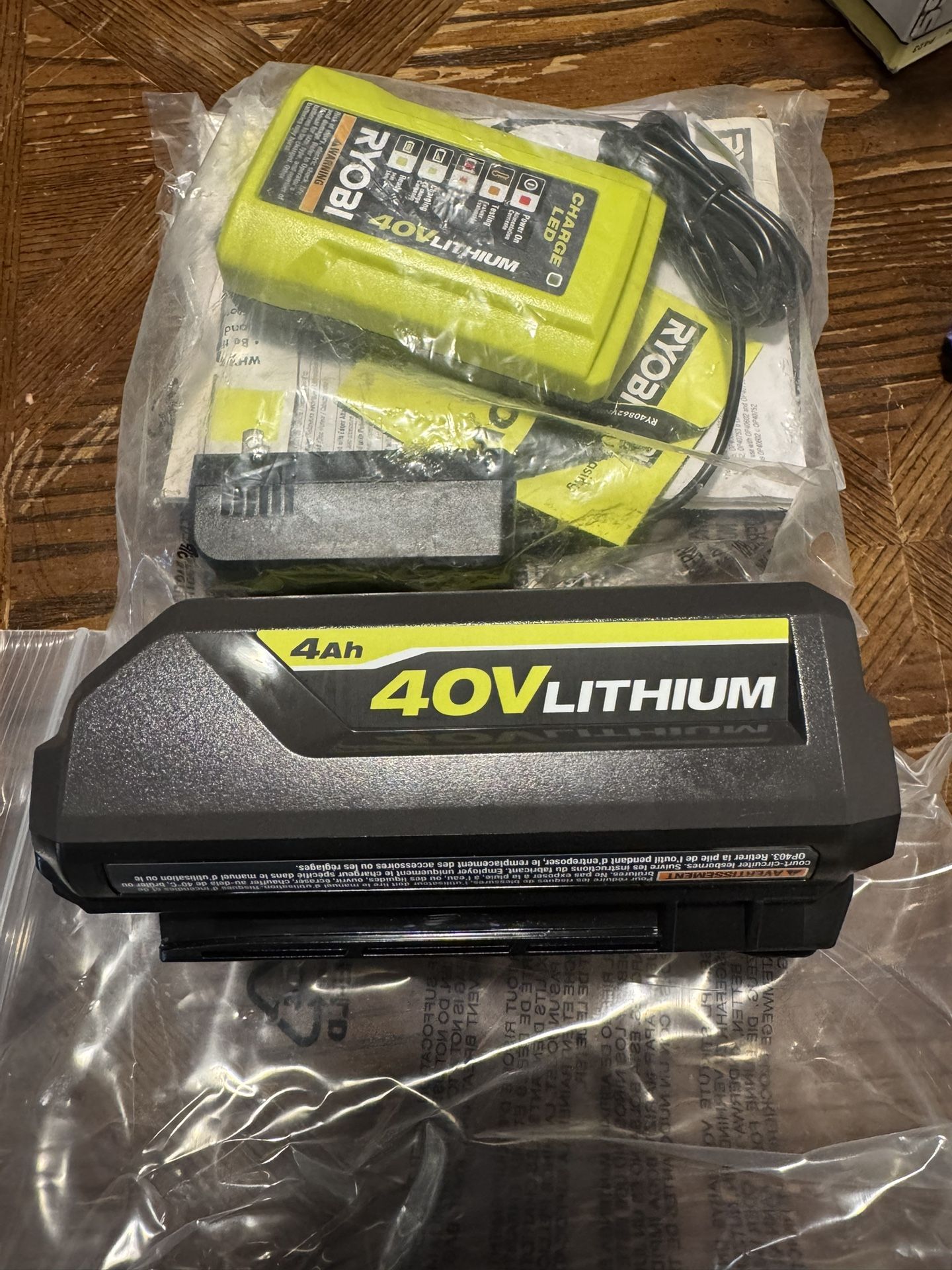 RYOBI 40 Volt Battery With Charger BRAND NEW