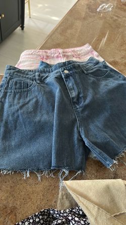 Cute jeans shorts