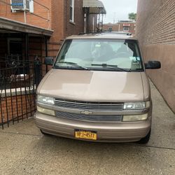 2002 Chevrolet Astro Van