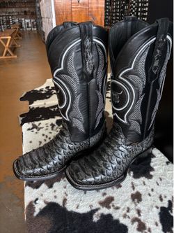Men’s Boots