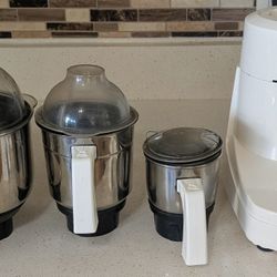 Preethi Eco Plus Mixer Grinder 110-Voltf in, white, 3-jar