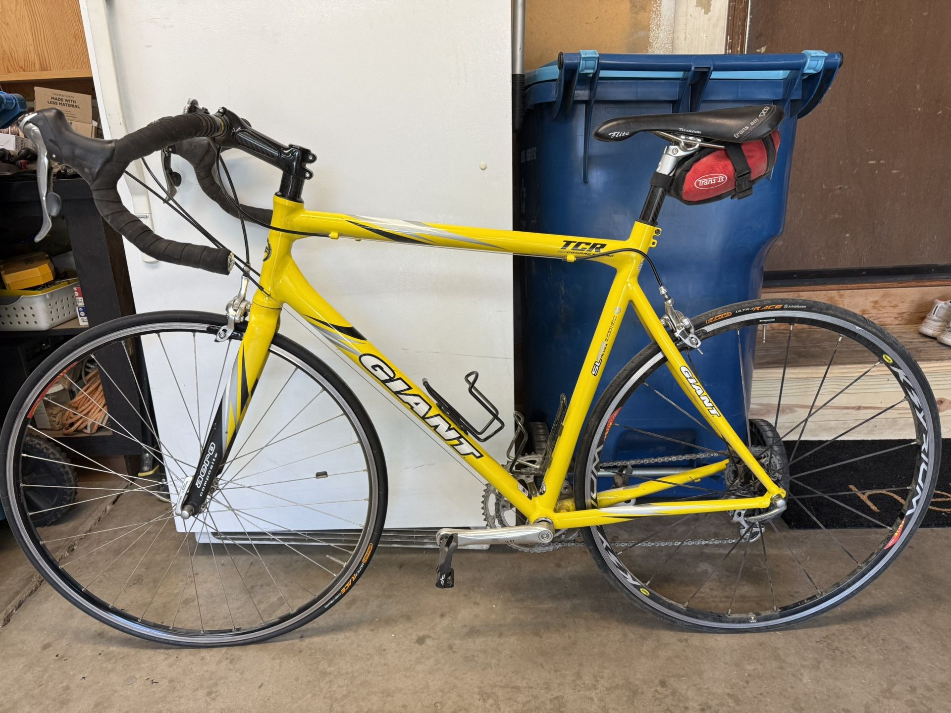 Giant TCR Yellow With Black & Silver Trim