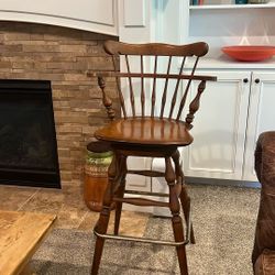 Ethan Allen Swivel Bar Stool in Nutmeg