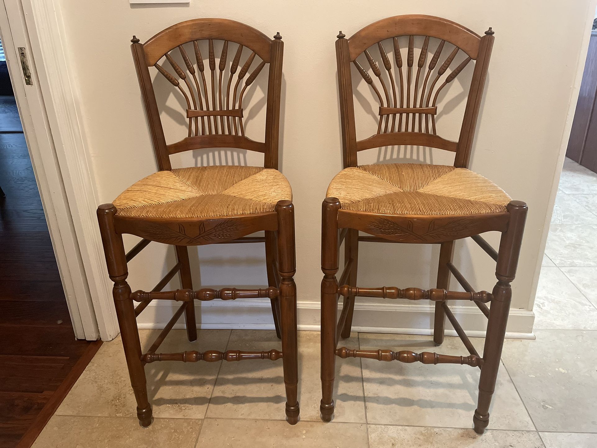 Vintage French chairs (2) 