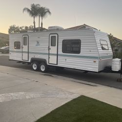 2002 Nash Travel/livable Trailer  Private Bedroom