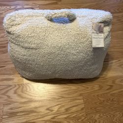 Huntington Home Wedge Pillow 