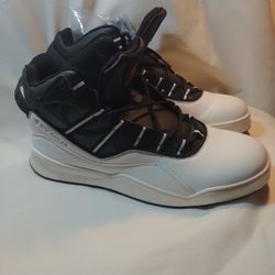 NEW WOT, ROCAWEAR BLACK/WHITE SHOES MEN'S SIZE 10