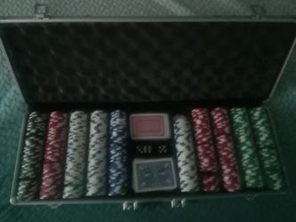 Casino poker chips set