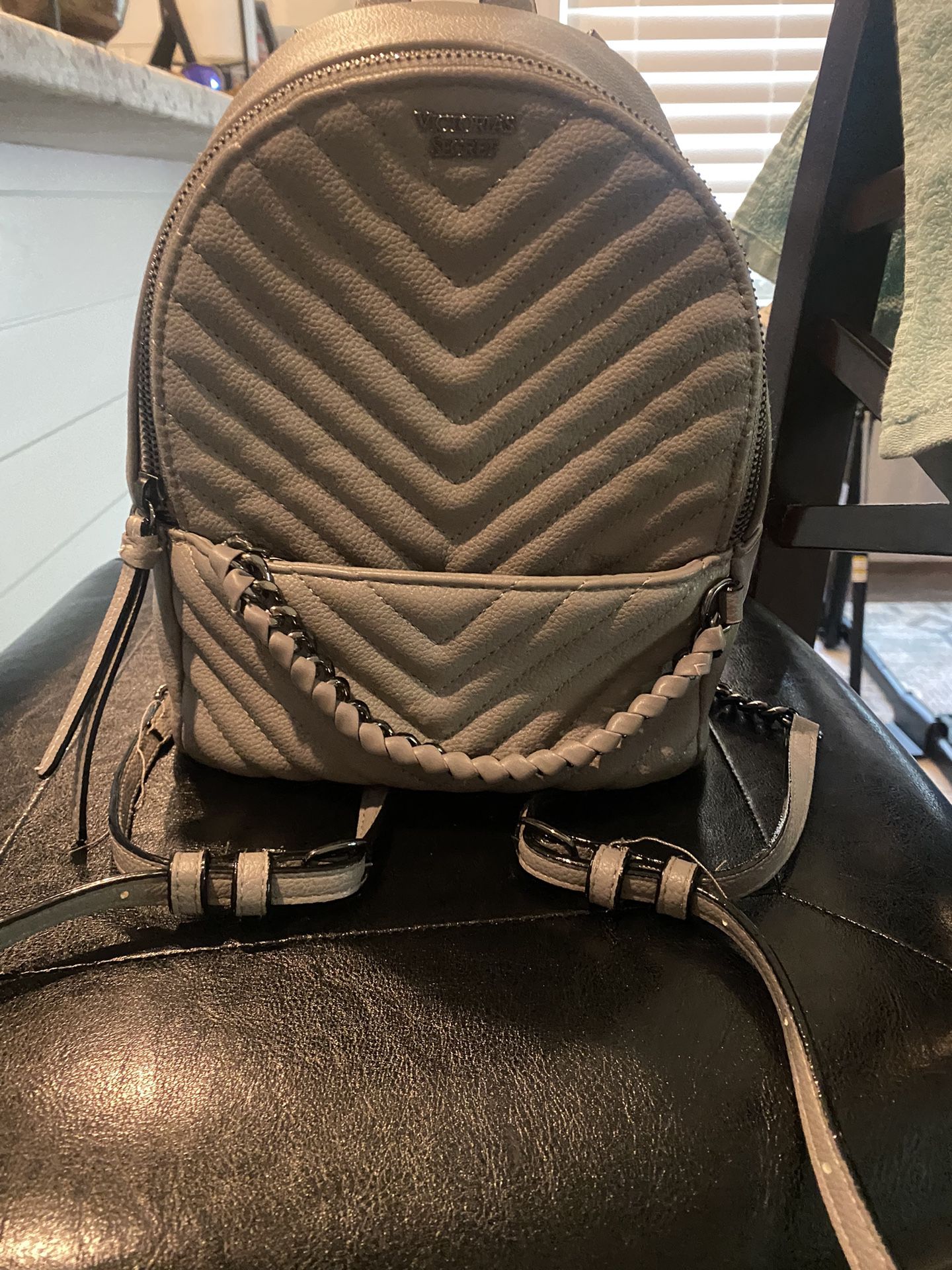 Small Victoria Secret Backpack purse for Sale in Milton, FL - OfferUp