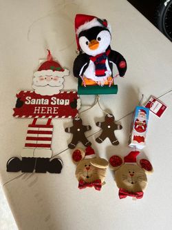 Set of miscellaneous Christmas decorations