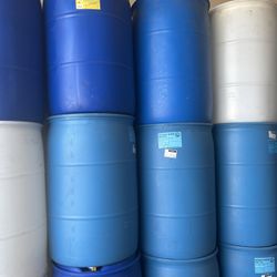55 Gal Plastic Drums