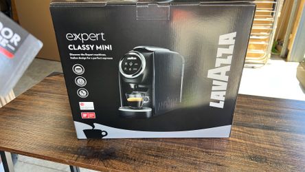 Brand New Lavazza Classy Mini Machine