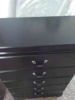 Black dresser drawer set w/mirror