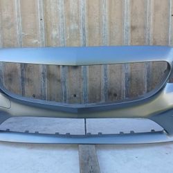 2019-2023 Mercedes-Benz C-Class Front Bumper Cover 
