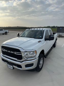 2024 Ram 2500 Crewcab Pickup 8 ft