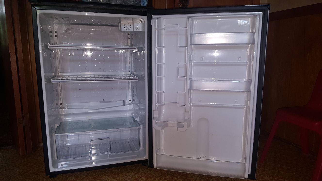 Sanyo Fridge SR-4910M