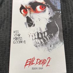 NEW - NECA Evil Dead 2 Ultimate Hero Ash 7" Action Figure