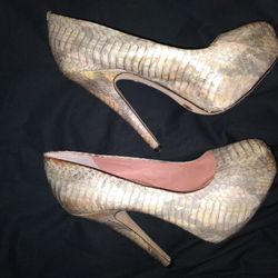 Pre-owned Vince Camuto High Heels 👠 👠