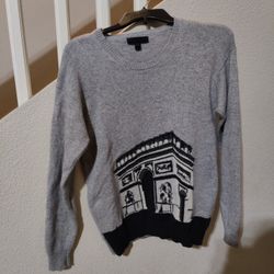 Women's Burberry sweater