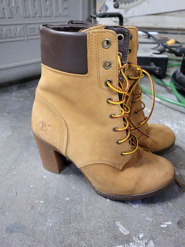 Timberland Heeled Boots Size 6.5