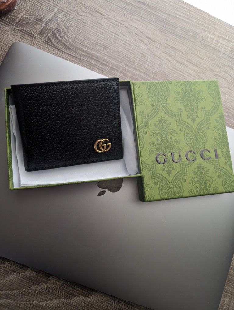 Gucci Wallet / New