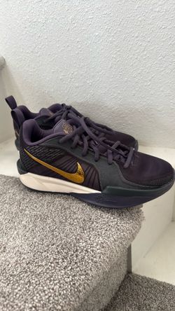 Nike Kids Basketball Shoes Size 3Y – Like New