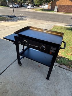 Blackstone 2-Burner Outdoor Flat Top Griddle