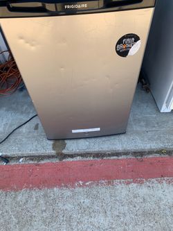 Mini fridge