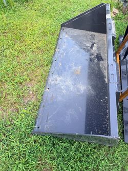 Skidsteer bucket