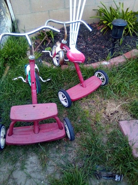 2 Antique Radio Flyer Trycycles 