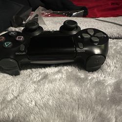 ps4 controller all black and works perfectly fine i got it in may of 2025