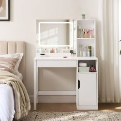 Vanity Table