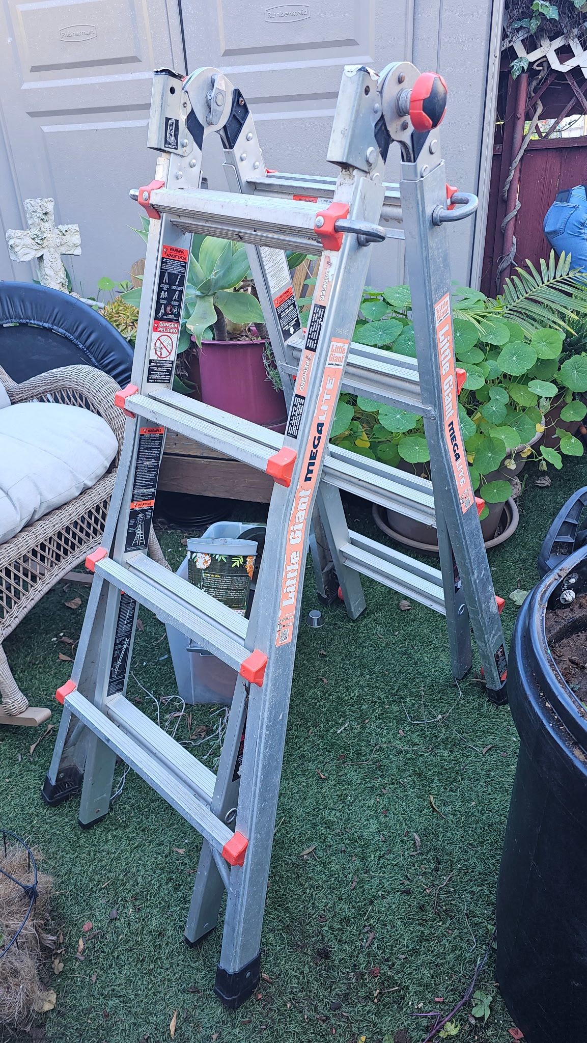 Gorilla Ladder/ Little Giant Ladder/ Ladder