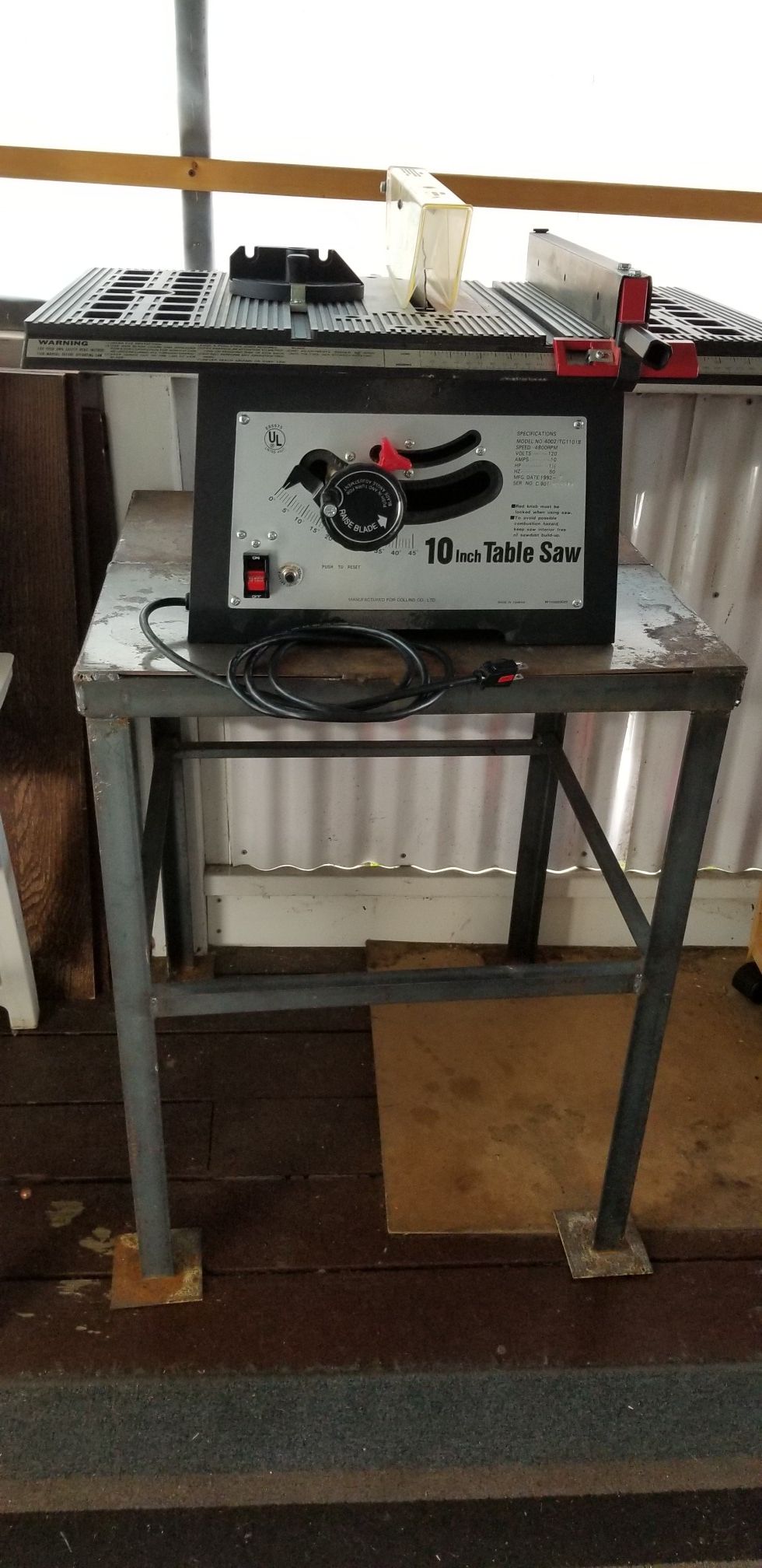 Table saw with stand