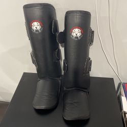 Tiger Gear Shin Pads Youth S/M