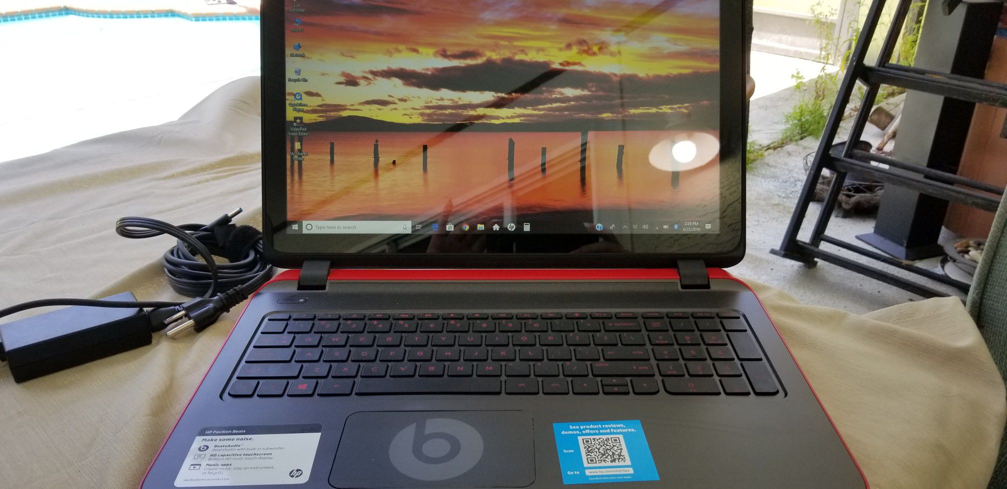 HP Pavilion Beats Special Edition 15-p390br 15.6in.