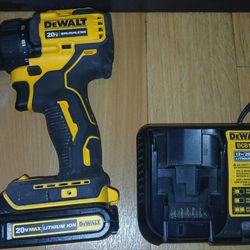 Dewalt Drill with charger