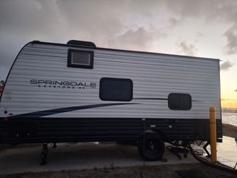 2024 Keystone 25th Anniv. Springdale, SG18' Newer