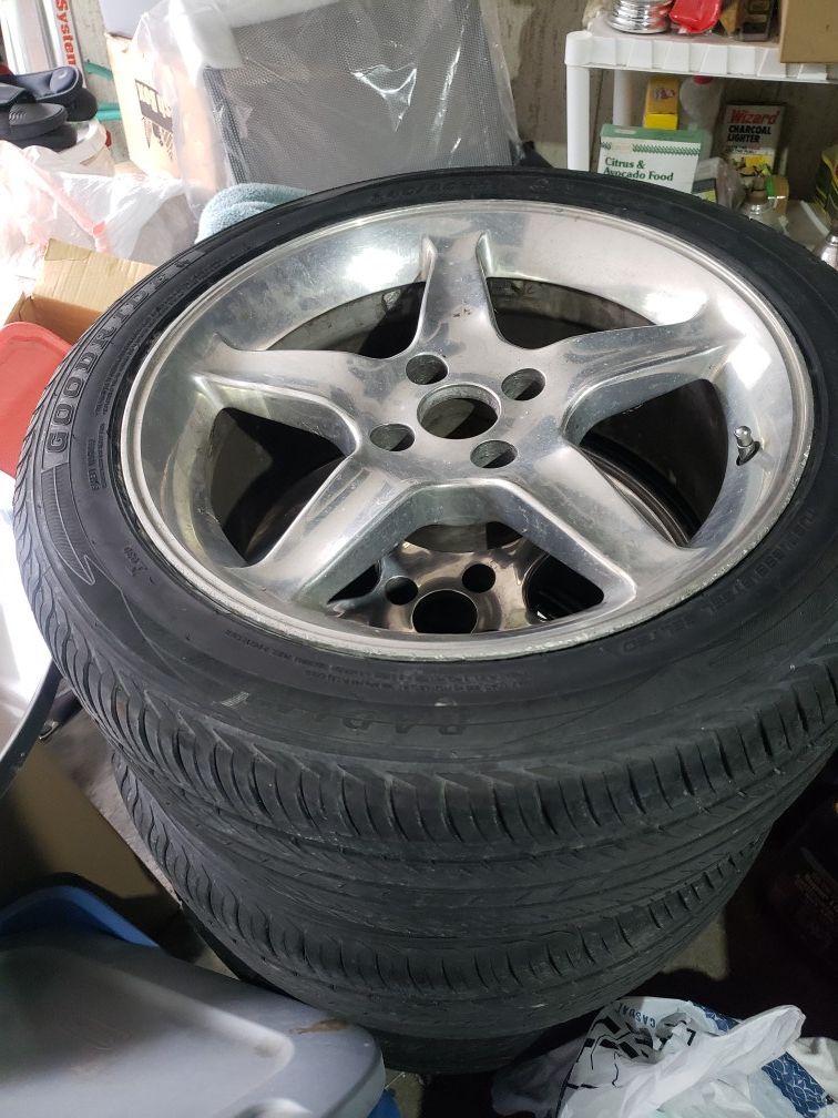 4 lug foxbody FORD mustang cobra wheels and tires PLEASE READ AD 4 LUGS