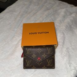 Louis Vuitton Women Wallet