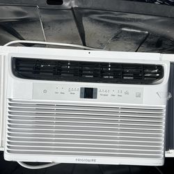 6000btu Frigidaire Window Air Conditioning Units $150 Each, 2 available